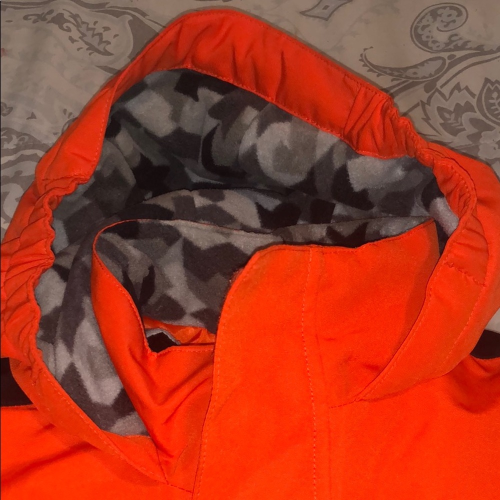 Boys Athletech Winter coat w/ detachable jacket - Picture 6 of 14